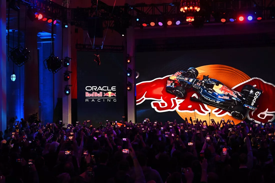 Red Bull Racing Night Red Bull Racing livery, in photos Formula 1