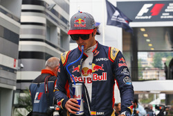 Карлос Сайнс мл., Scuderia Toro Rosso
