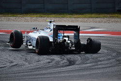 Valtteri Bottas, Williams FW38 met een lekke band