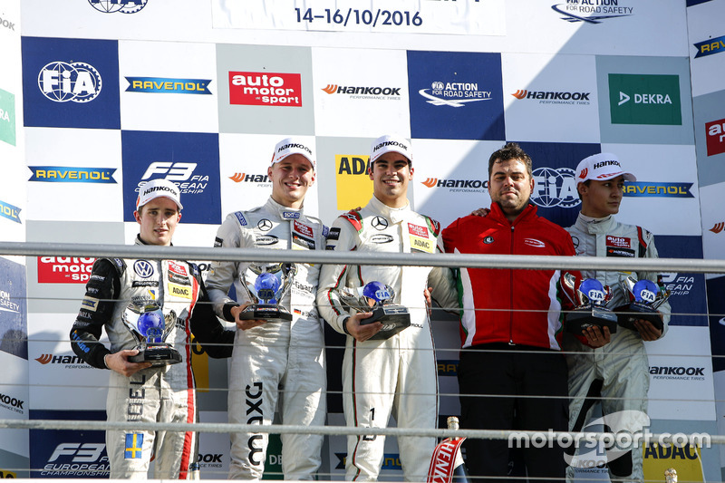 Champion Podium: Champion Lance Stroll, Prema Powerteam Dallara F312 - Mercedes-Benz; second place Maximilian Günther, Prema Powerteam Dallara F312 - Mercedes-Benz; third place George Russell, HitechGP Dallara F312 - Mercedes-Benz; Best team Rene Rosin, Prema Powerteam, Best Rookie Joel Eriksson, Motopark Dallara F312 - Volkswagen