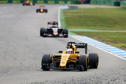 Kevin Magnussen, Renault Sport F1 Team RS16