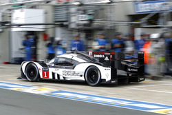 #1 Porsche Team Porsche 919 Hybrid: Timo Bernhard, Mark Webber, Brendon Hartley