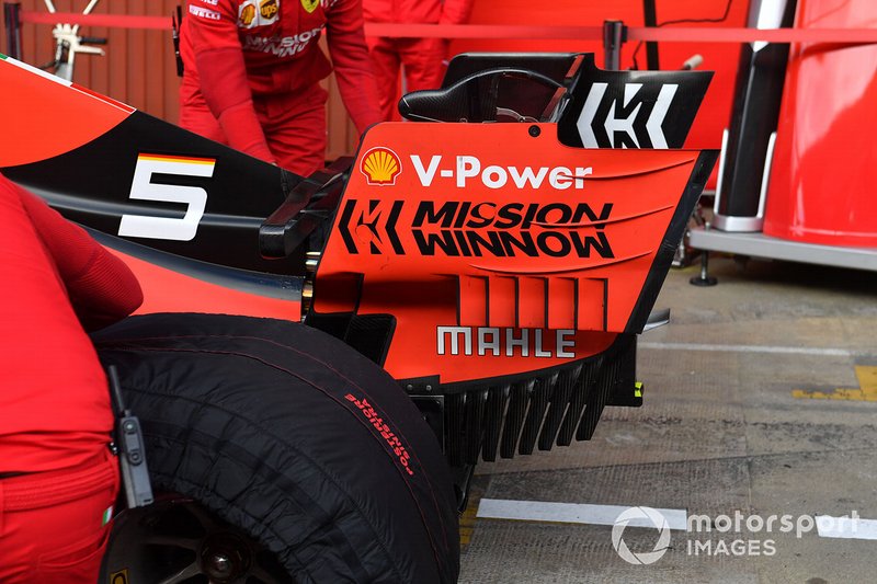 Ferrari SF90, hátsó szárny, részlet