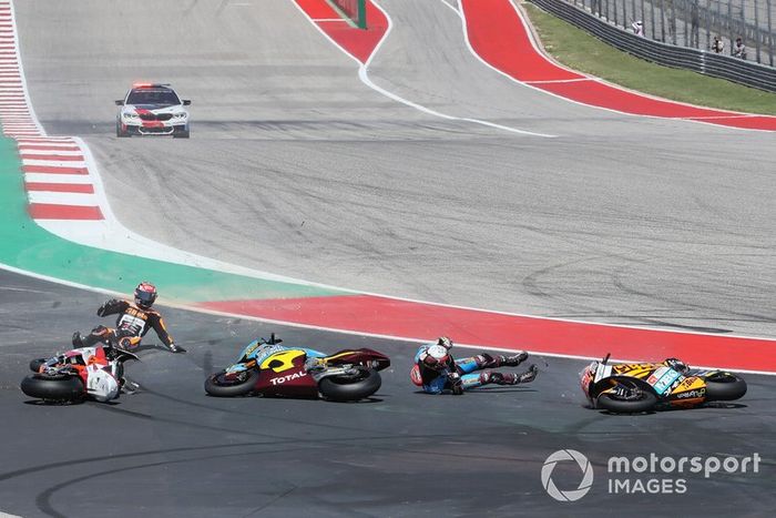 Xavi Vierge, Marc VDS Racing, Joe Roberts, Swiss Innovative Investors, Fabio Di Giannantonio, Speed Up Racing crash