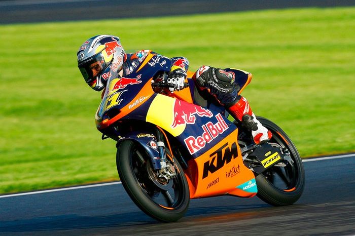 Sandro Cortese 5 victorias con KTM