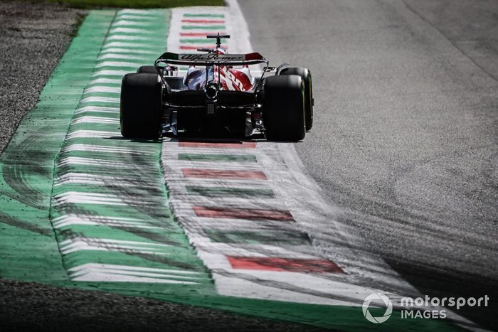 Kevin Magnussen, Haas VF-22