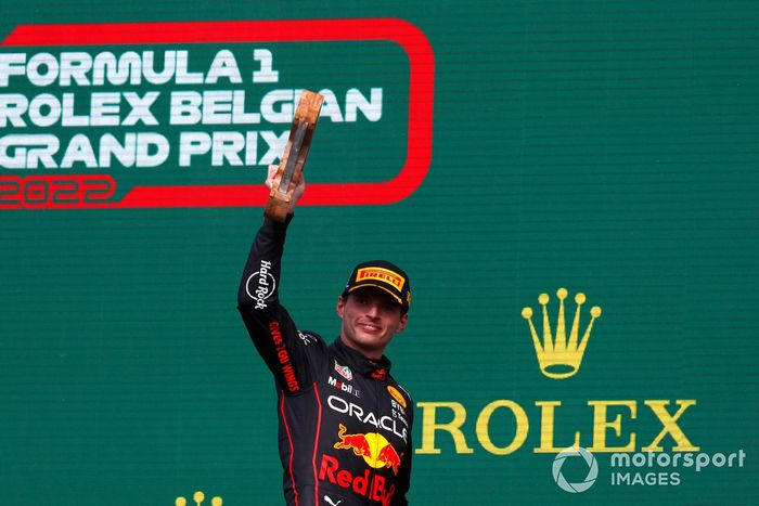 Podio: ganador Max Verstappen, Red Bull Racing