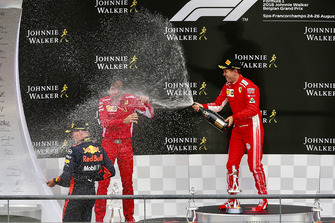 Podyum: Yarış galibi Sebastian Vettel, Ferrari ve David Sanchez, Ferrari