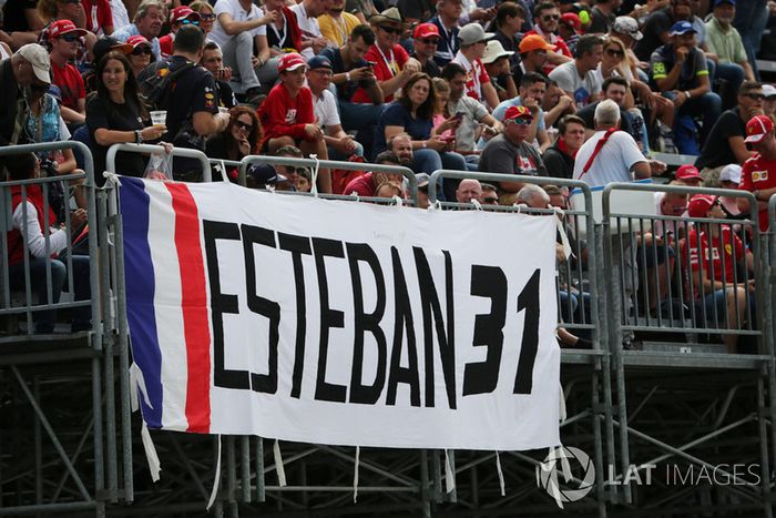 Esteban Ocon, Racing Point Force India F1 Team fans and banner 