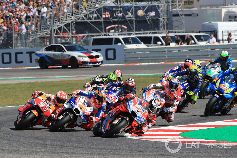 Старт гонки: лидирует Хорхе Лоренсо, Ducati Team