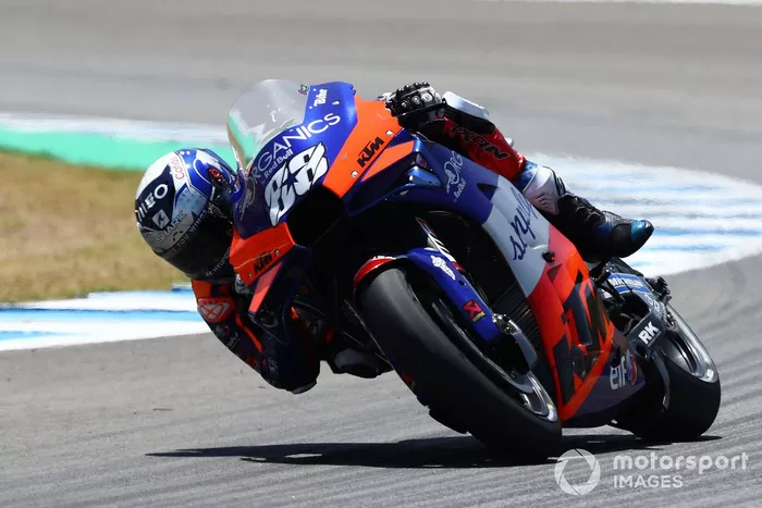 Miguel Oliveira, Red Bull KTM Tech 3, Valentino Rossi, Yamaha Factory Racing