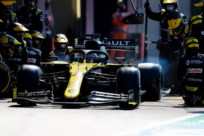 Daniel Ricciardo, Renault F1 Team R.S.20, sale de pits