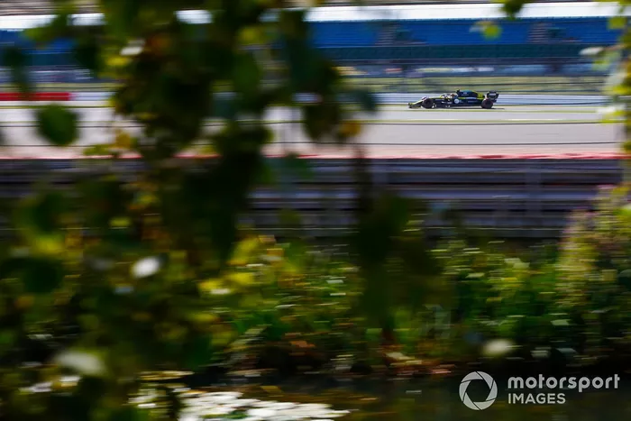 Esteban Ocon, Renault F1 Team R.S.20