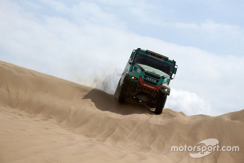 #513 Team De Rooy Iveco: Маурік ван ден Гьовель, Мартен ван Рой, Петер Кьойперс