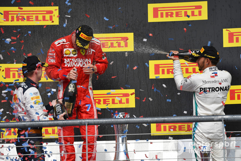 Победитель Кими Райкконен, Ferrari, второе место – Макс Ферстаппен, Red Bull Racing, третье место – Льюис Хэмилтон, Mercedes AMG F1