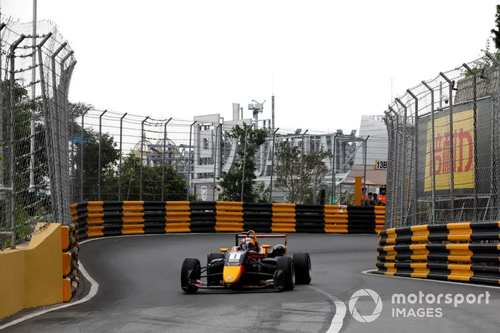 Dan Ticktum, Motopark Academy