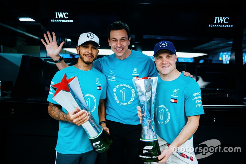 Lewis Hamilton, Valtteri Bottas, Toto Wollf, Mercedes AMG F1