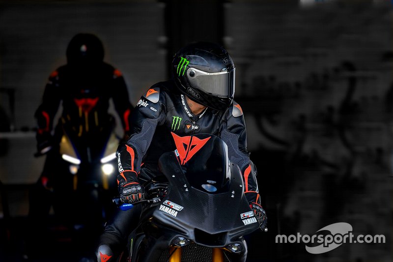 Lewis Hamilton, Yamaha YZF-R1