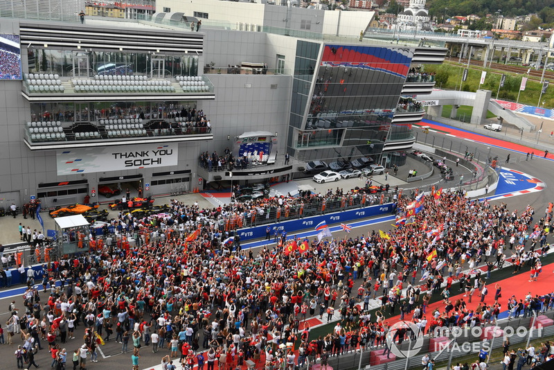 Fans on track