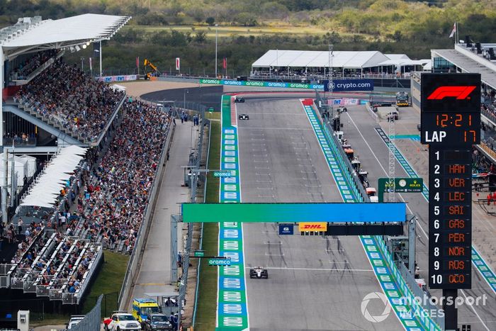 Nikita Mazepin, Haas VF-21, Nicholas Latifi, Williams FW43B