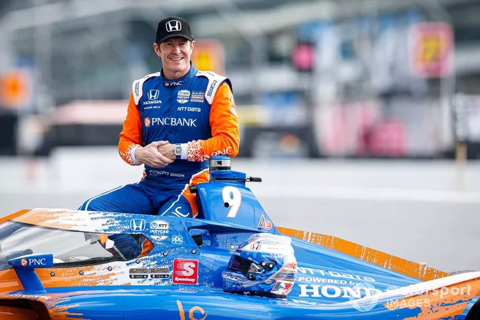 Ganador de la pole Scott Dixon, Chip Ganassi Racing Honda