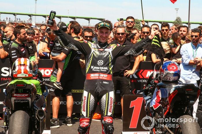 Ganador de la carrera Jonathan Rea, Kawasaki Racing Team
