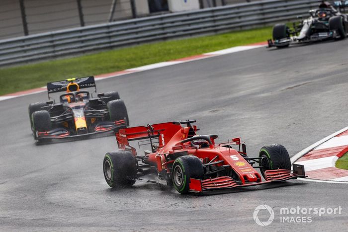 Sebastian Vettel, Ferrari SF1000, Alex Albon, Red Bull Racing RB16