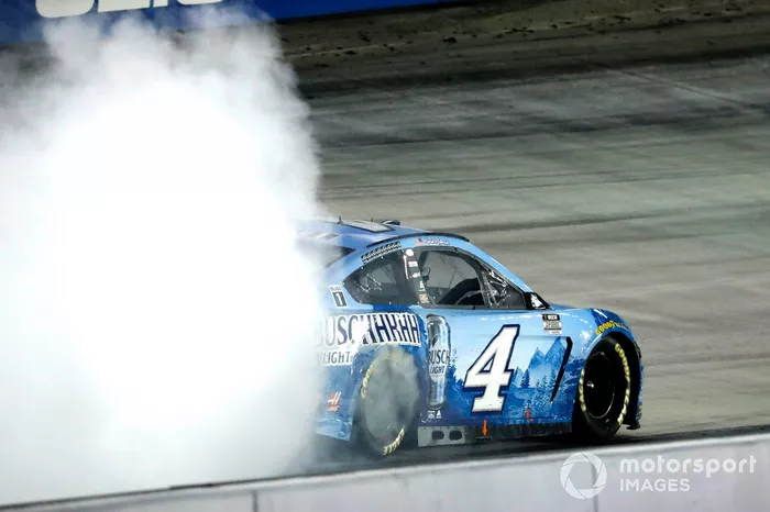 Ganador Kevin Harvick, Stewart-Haas Racing, Ford Mustang