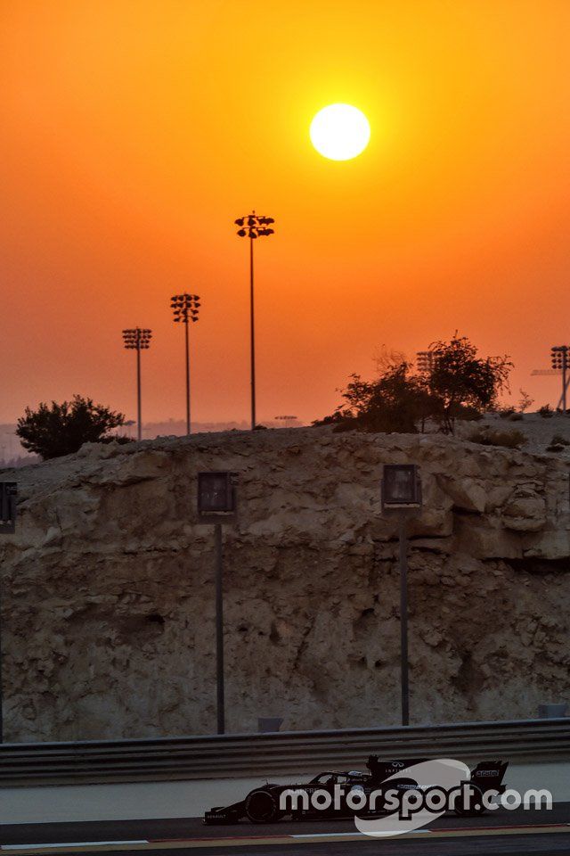 Fernando Alonso, Renault F1 Team R.S.18