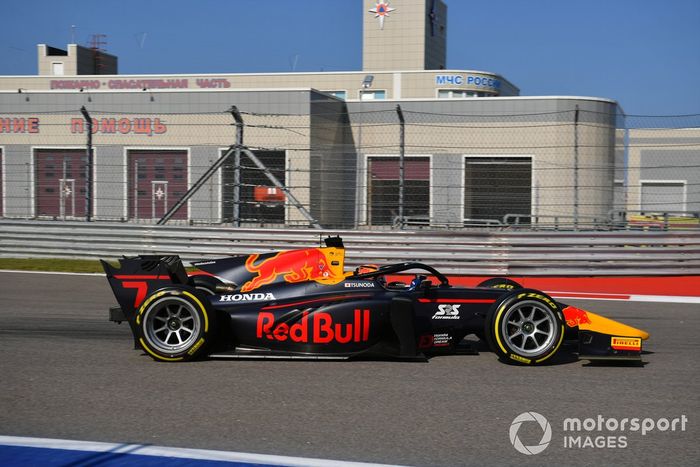 Yuki Tsunoda, Carlin 