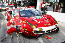 Pole GTD: #51 Spirit of Race Ferrari 488 GT3: Daniel Serra