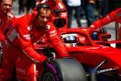 Sebastian Vettel, Ferrari SF71H, arrives on the grid