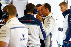 Robert Kubica, Williams Martini Racing, in the garage