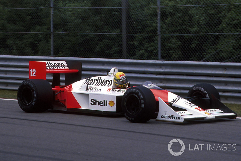 Photo Vintage McLaren MP4-4 - Grand Prix De F1 1988, Voiture De Course, Collection Automobile