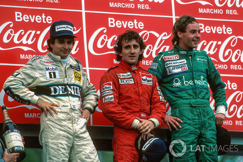 Podio: ganador de la carrera Alain Prost, segundo lugar Nelson Piquet, tercer lugar Gerhard Berger