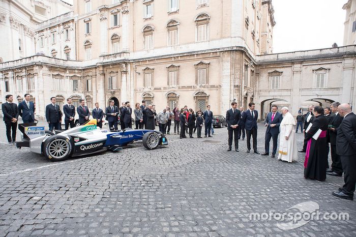 Papa Francisco y Alejandro Agag, CEO Fórmula E