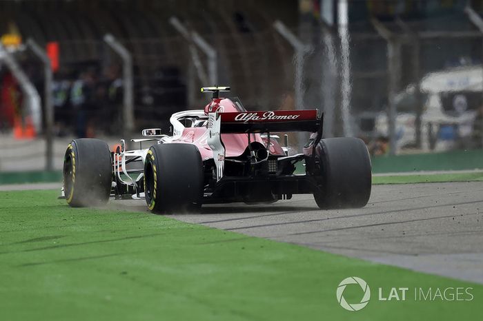 Charles Leclerc, Sauber C37, se va largo