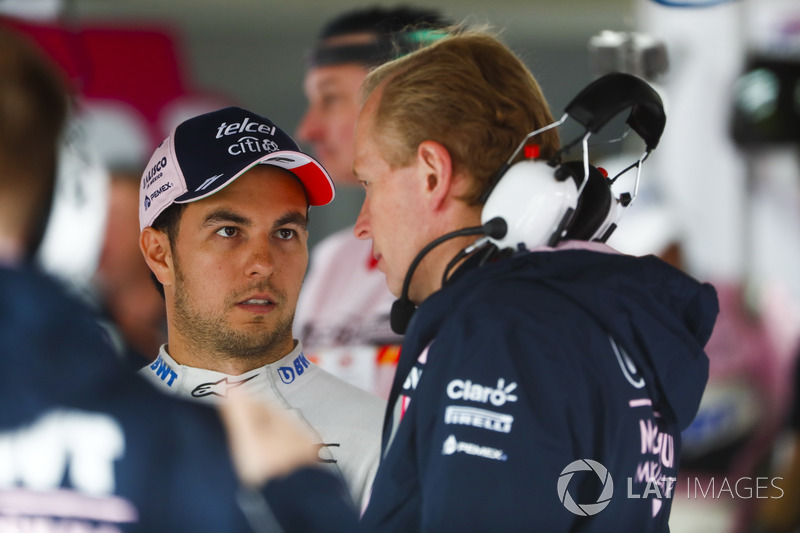 Sergio Perez, Force India, Andrew Green, Technical Director, Force India