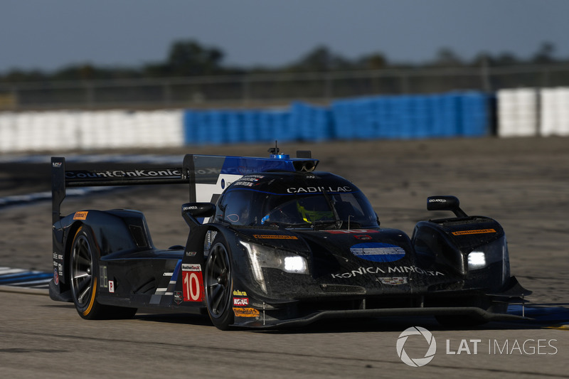 #10 Wayne Taylor Racing Cadillac DPi, P: Renger van der Zande, Jordan Taylor, Ryan Hunter-Reay