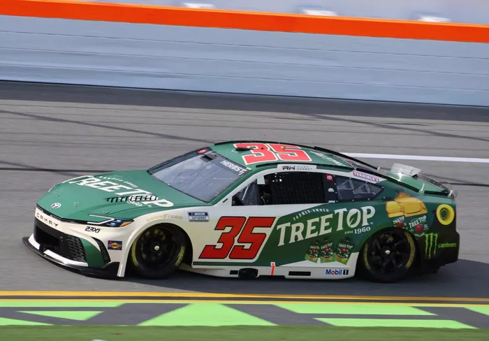 Riley Herbst, 23XI Racing