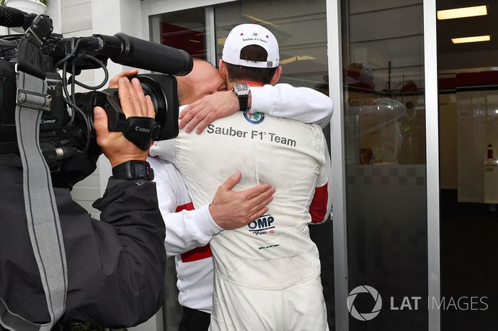 Charles Leclerc, Sauber celebra