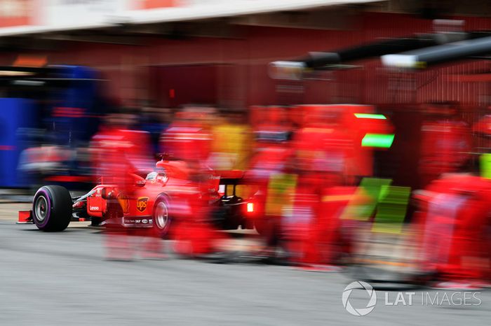 Sebastian Vettel, Ferrari SF71H, pit stop