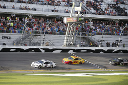 Brad Keselowski, Team Penske Ford Fusion takes the checkered flag