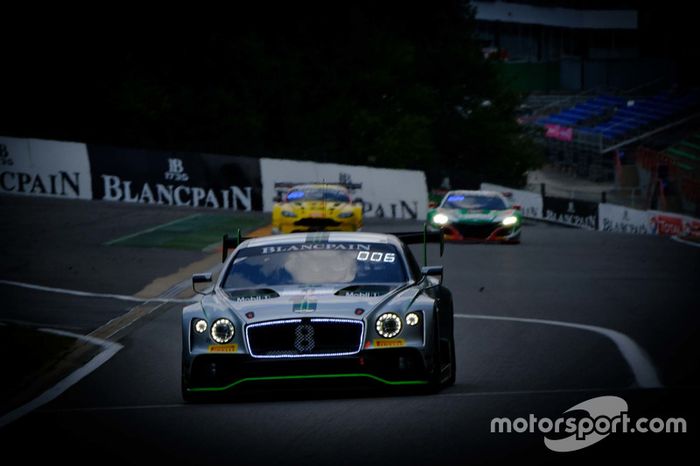 #8 Bentley Team M-Sport Bentley Continental GT3: Andy Soucek, Maxime Soulet, Vincent Abril
