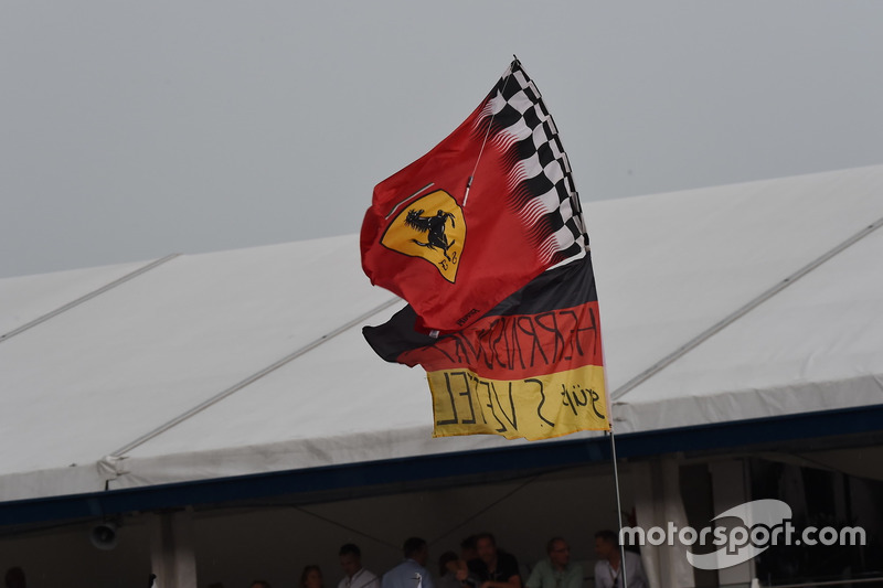 Bandiera Ferrari