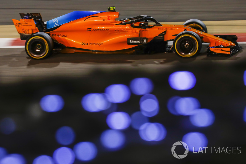 Stoffel Vandoorne, McLaren MCL33 Renault