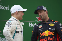Podyum: Yarış galibi Daniel Ricciardo, Red Bull Racing, 2. Valtteri Bottas, Mercedes AMG F1