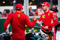 Temporada 2018 F1-australian-gp-2018-kimi-raikkonen-ferrari-and-sebastian-vettel-ferrari-celebrate-in-par