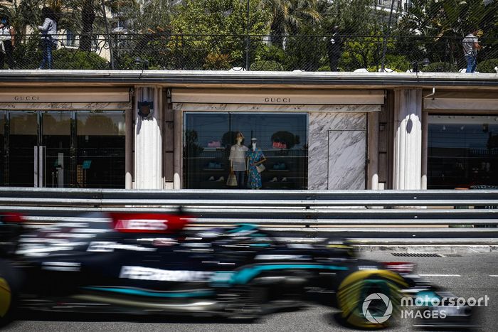Lewis Hamilton, Mercedes W12