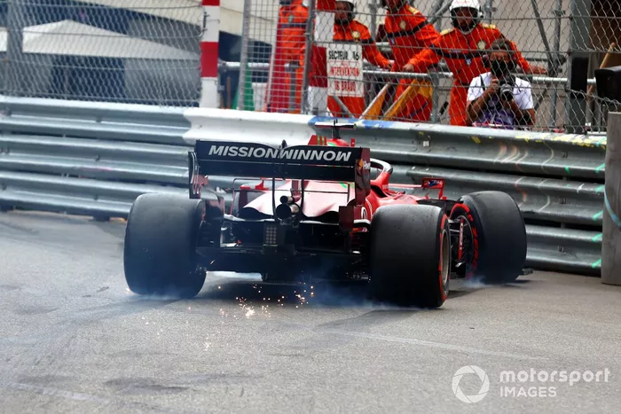 Charles Leclerc, Ferrari SF21, va contro il muro al termine delle qualifiche
